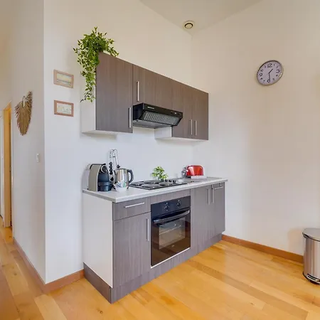 Le Yellow - Centre De Apartment *